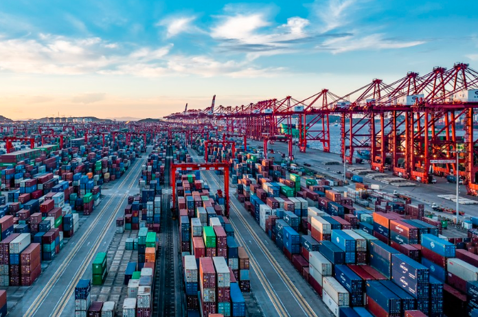 Global data analytics solution and overseas port logistics scenario
